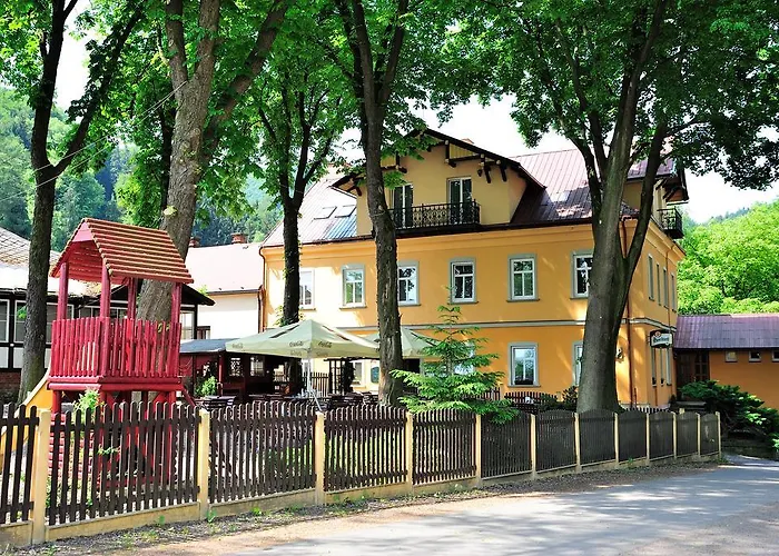 Praha Hotel *