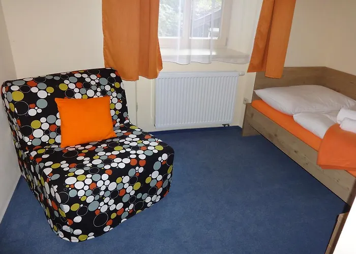 Praha Hotel *