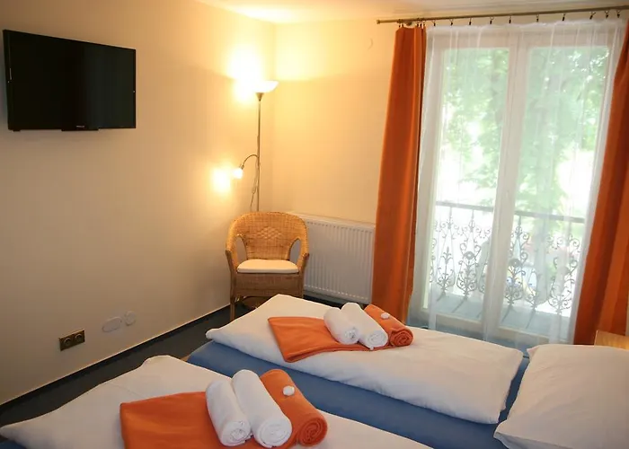 Praha Hotel *